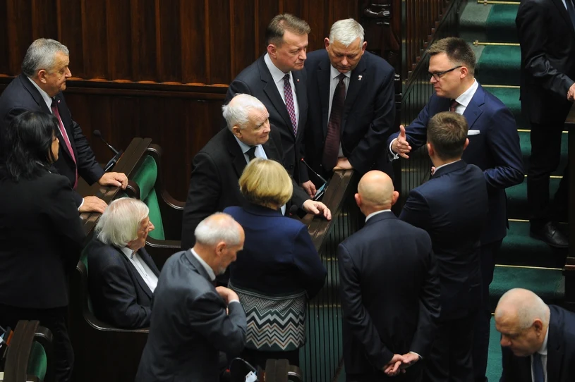 PiS się cieszy. Posłowie Kaczyńskiego liczą na rozpad koalicji