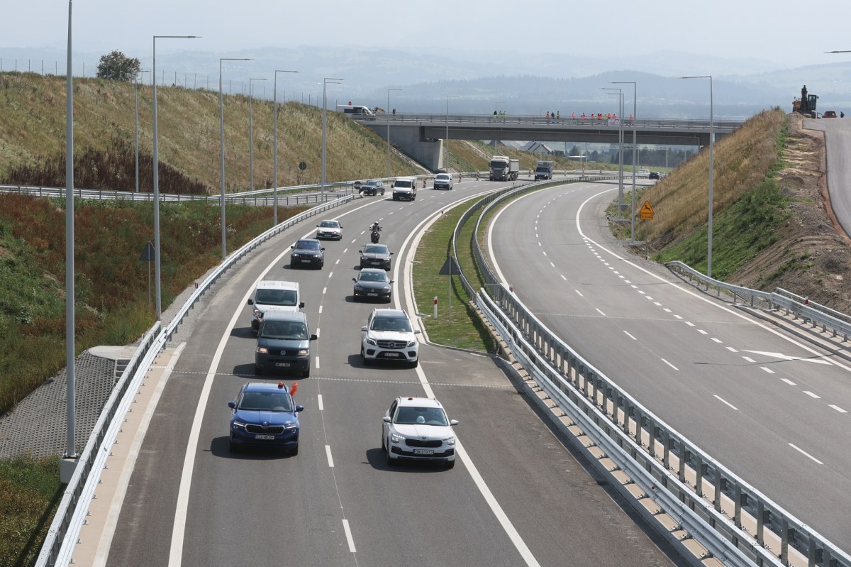 ​Trzy pęknięcia na nowej "zakopiance". Obowiązuje ograniczenie prędkości