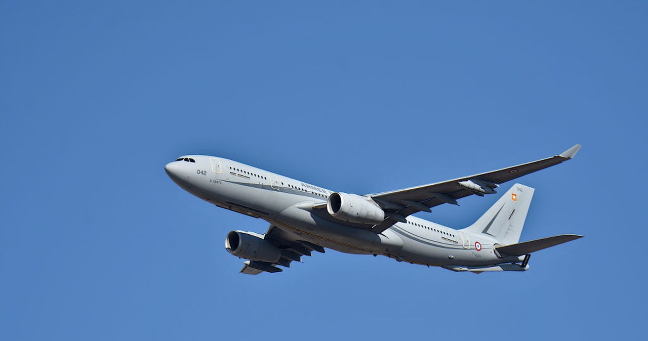 Tajemnicze loty nad Grenlandią. Niemcy wyczarterowali polski samolot