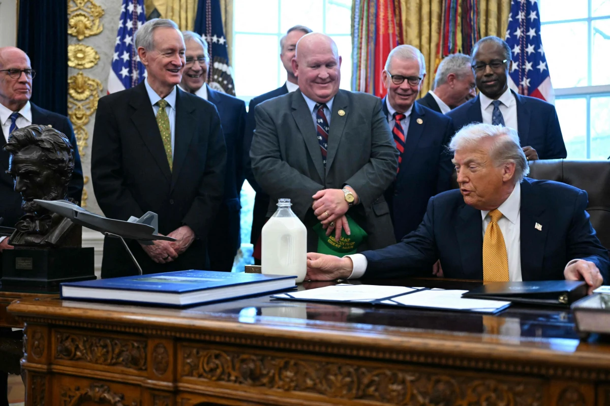 To moment w historii, gdy sprawy międzynarodowe narosły do tak poważnych rozmiarów, że rozwiązaniem, pozwalającym na pozostanie przy zdrowych zmysłach, może stać się satyra i ironia. W obliczu groteskowych ambicji Donalda Trumpa żądającego oddania Stanom Zjednoczonym Grenlandii Duńczycy wznowili wielką inicjatywę. W sieci ogłoszono zbiórkę na zakupienie od USA Kalifornii. Inicjatywa cieszy się gigantycznym powodzeniem, a w przestrzeni publicznej pojawiają się głosy, że trzeba iść nawet o duży krok dalej.