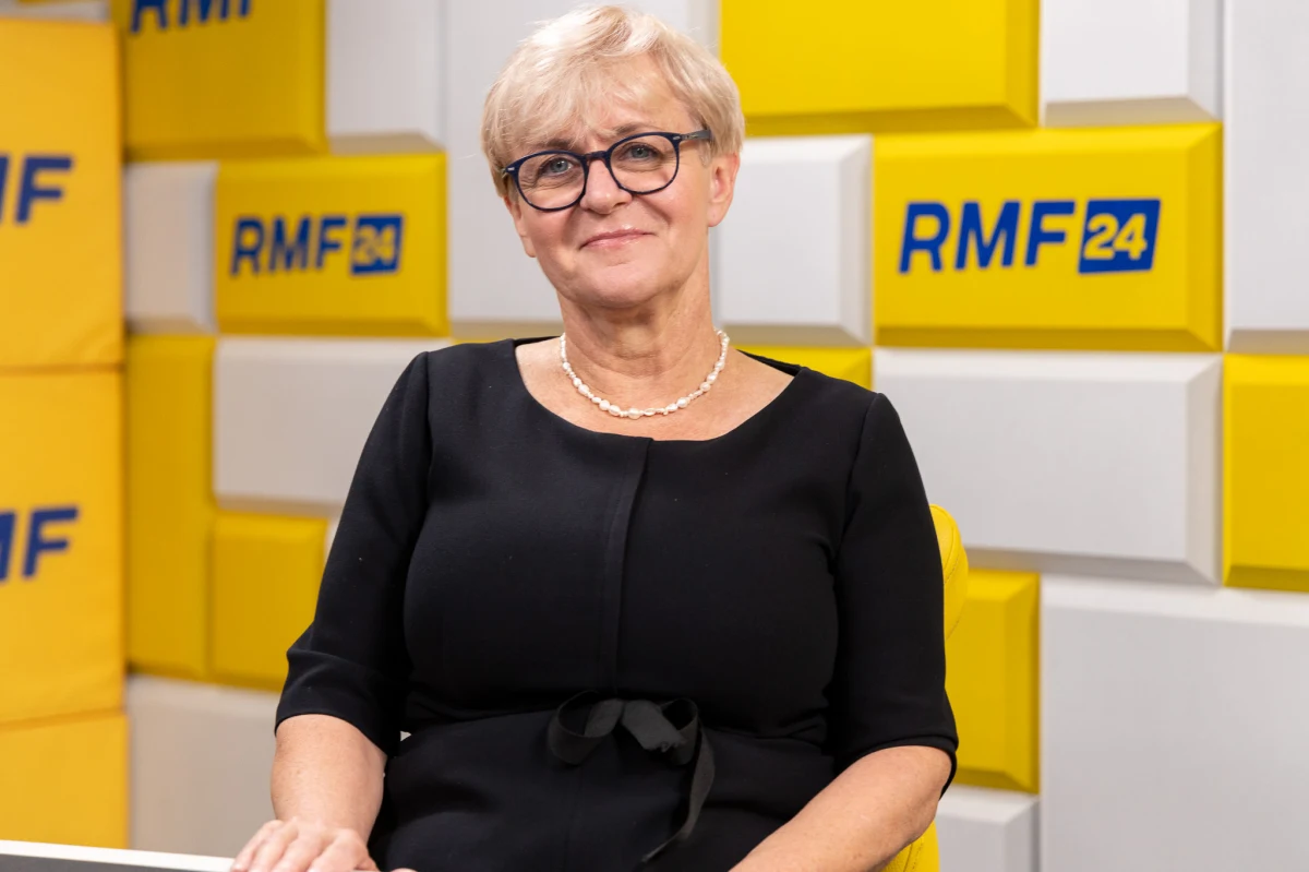 Zamieszanie wokół wyborów na przewodniczącą Polski 2050 i nieoczekiwana zapowiedź Szymona Hołowni stała się obiektem kpin ze strony opozycji. Czy to wpływa na odbiór całej koalicji rządzącej? Czy Polska 2050 powinna mieć stanowisko wicepremiera? A może szeroki wybór na przewodniczącego partii jest lepszy niż start tylko jednego kandydata, jak to ma miejsce w przypadku Koalicji Obywatelskiej, która 8 marca będzie miała do wyboru tylko Donalda Tuska? Czy KO weszła już w tryb kampanii wyborczej? Między innymi o to zapytamy Joannę Kluzik-Rostkowską, posłankę Koalicji Obywatelskiej. Zapraszamy!