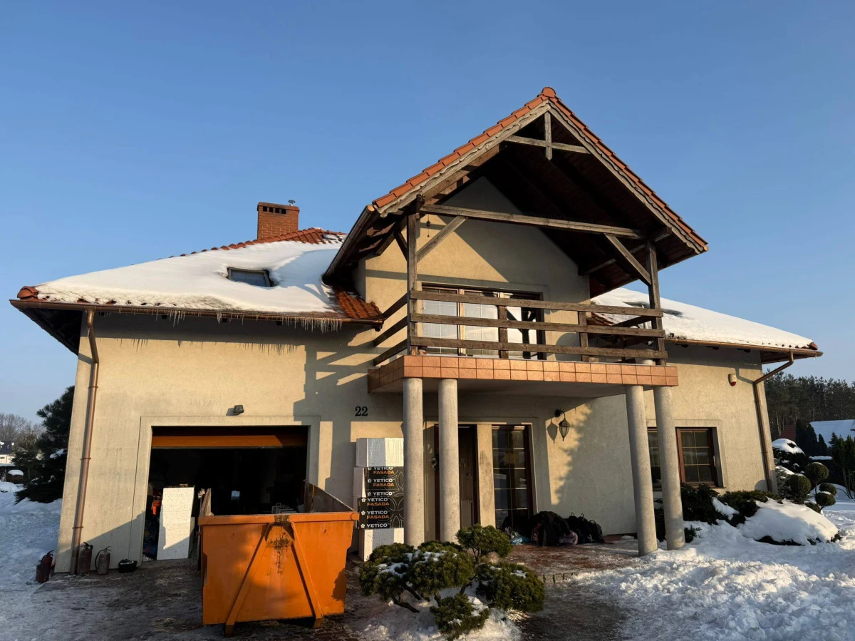 Czternaścioro podopiecznych placówki straciło niemal cały swój dobytek. W piatek wybuchł pożar w Domu dla Dzieci w Nowym Dworze Gdańskim. Dziś ruszyła zbiórka najpotrzebniejszych rzeczy, by pomóc dzieciom w odbudowie codziennego życia.