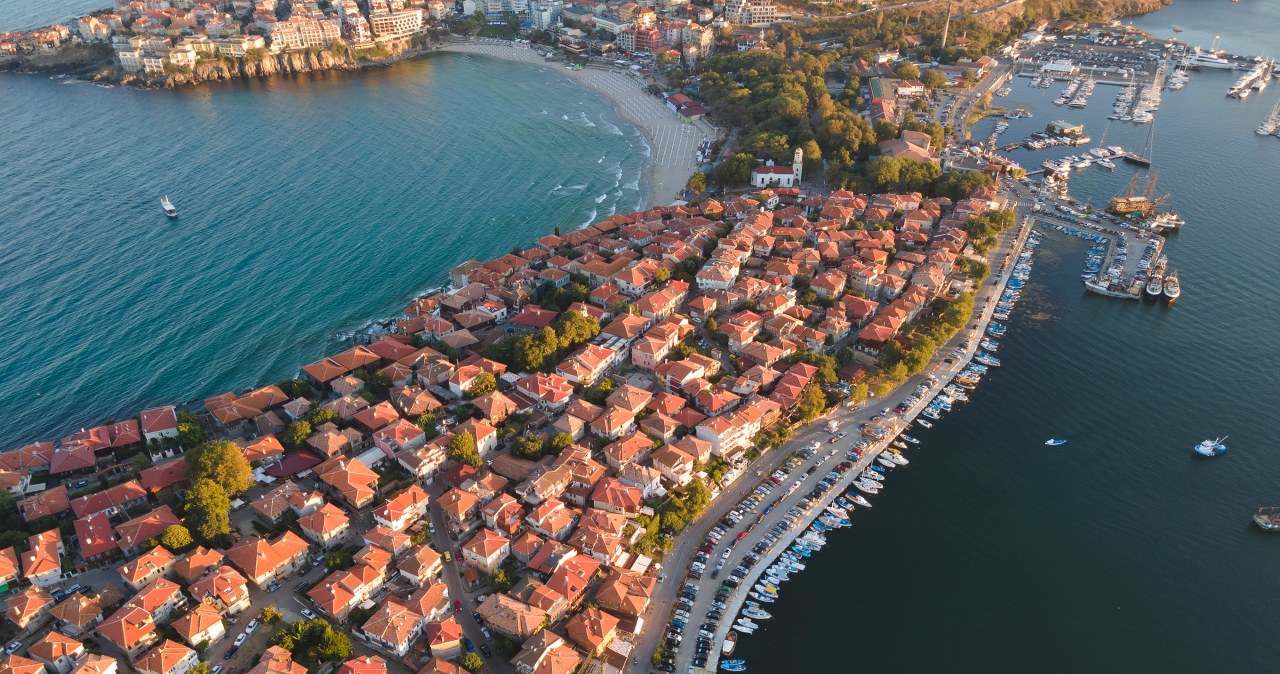 Zaplanuj termin tegorocznych wakacji. W tych dniach będzie najtaniej