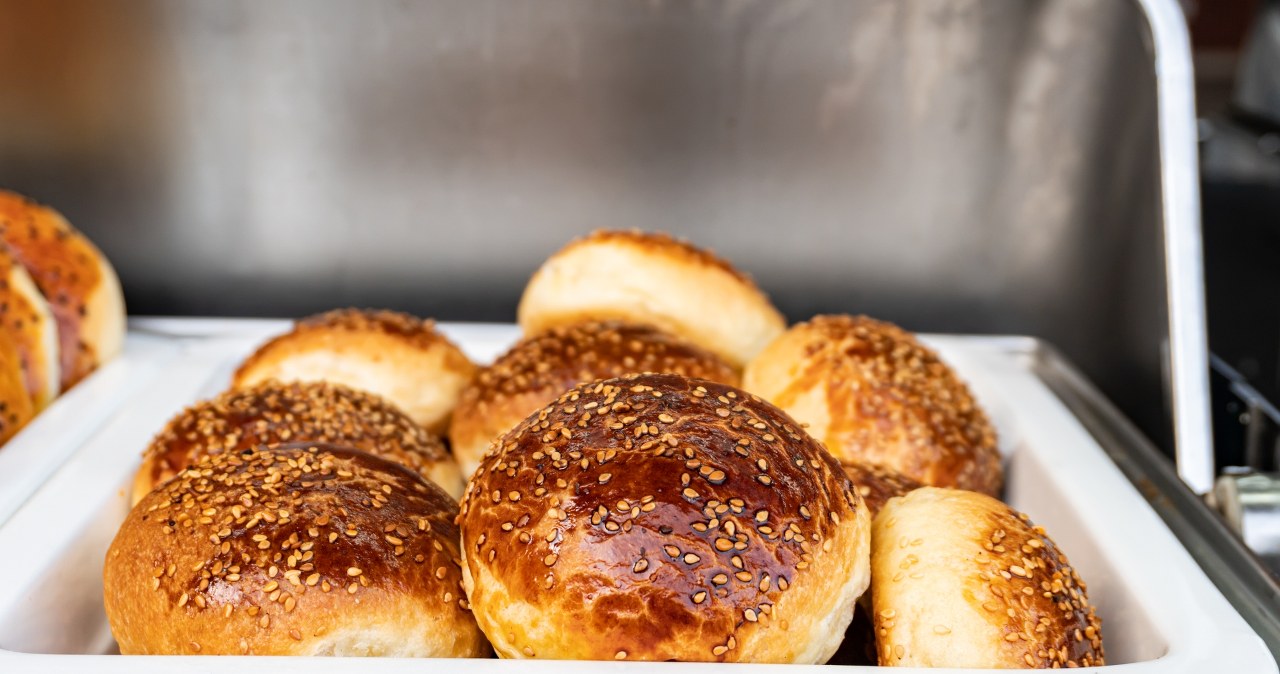 Ekspresowe bułeczki śniadaniowe. Pyszne, pożywne i pachnące