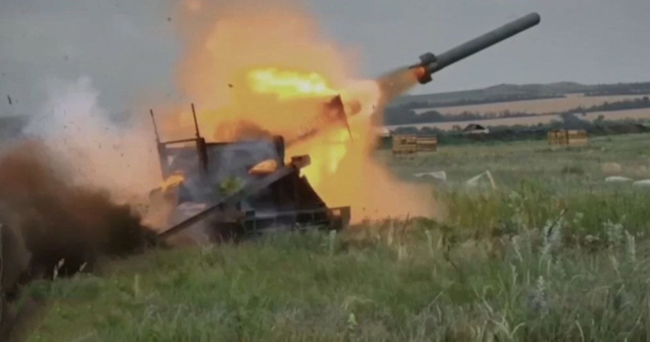 Rosjanie stworzyli potwora. To dron naziemny z ciężkim miotaczem płomieni