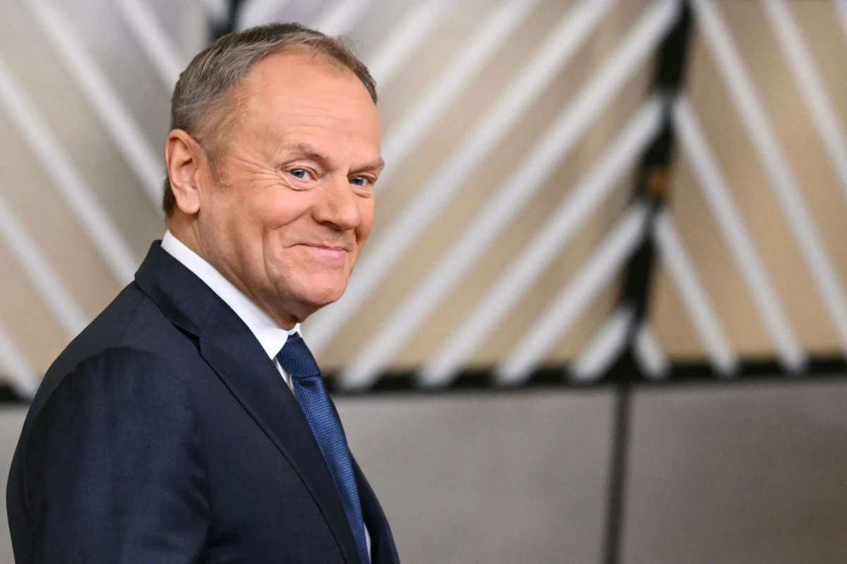 Złote korki i spotkanie w Kancelarii Prezesa Rady Ministrów, w której gościli m.in. Król Karol III czy prezydent Francji Emmanuel Macron - to właśnie wystawił premier Donald Tusk na aukcję Wielkiej Orkiestry Świątecznej Pomocy, która w tym roku gra na rzecz gastroenterologii dziecięcej pod hasłem "Zdrowe brzuszki naszych dzieci". 34. Finał WOŚP odbędzie się w niedzielę, 25 stycznia. Zwycięzca, który wylicytuje korki oraz spotkanie z premierem, będzie mógł zrealizować wizytę w KPRM do 31 stycznia 2027 roku.