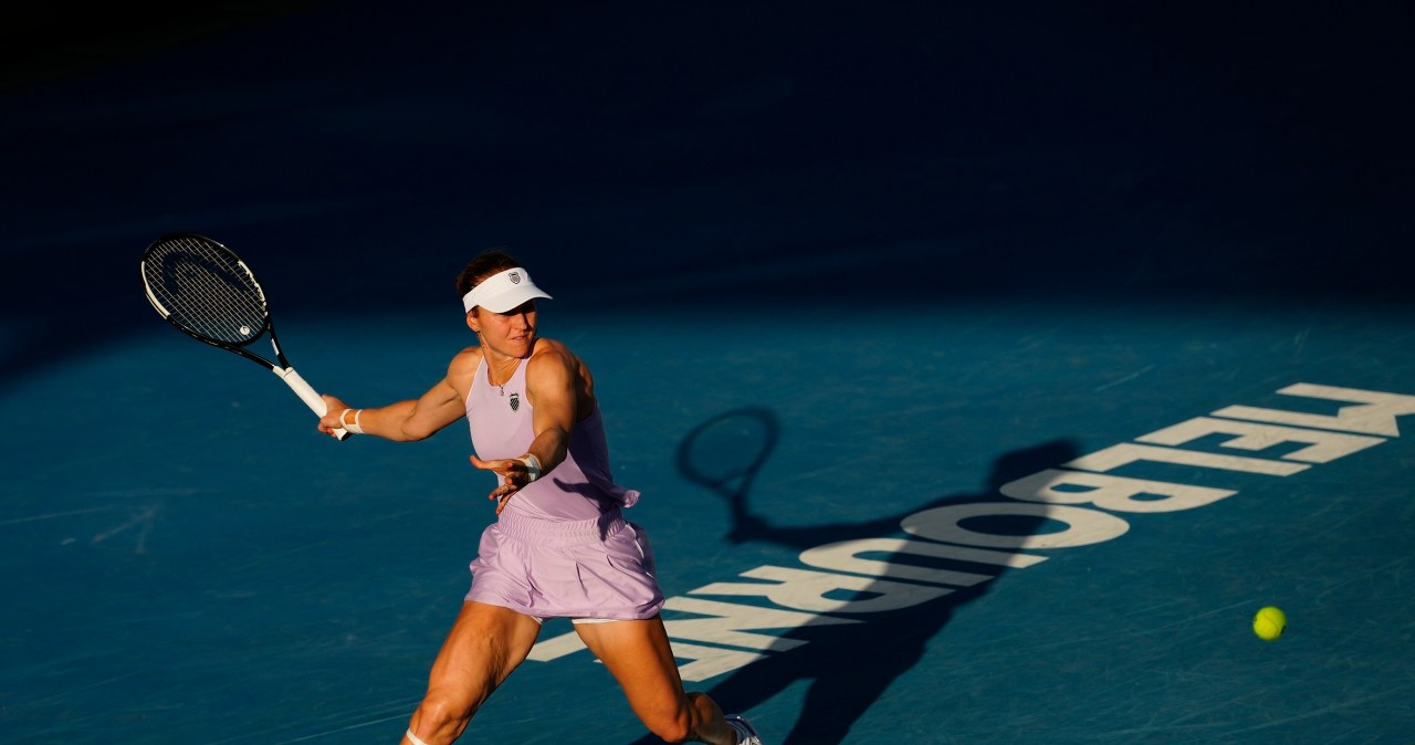 Rozstawiona "strzelba" wypada z drogi Świątek. Mimo 6:0, 5:2 i meczboli