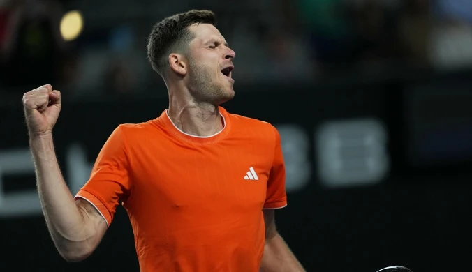 Zacięty bój Hurkacza w Melbourne. Nagle wywołano do tablicy Djokovicia