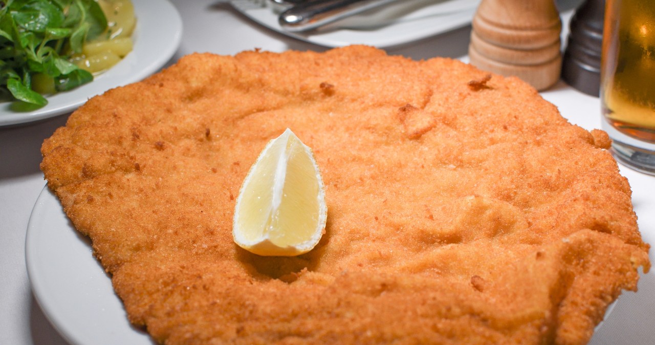 Największy schabowy gigant w Trójmieście. Lepiej nie liczyć kalorii