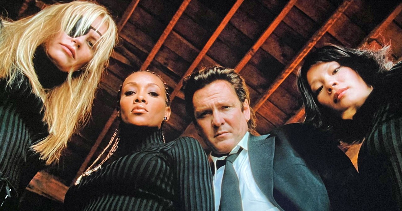 "Kill Bill: The Whole Bloody Affair" [trailer]