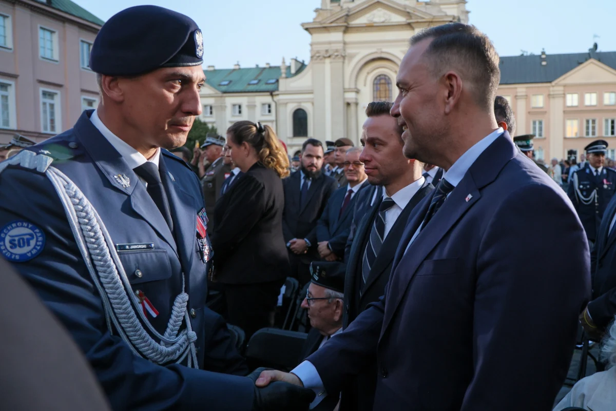 Szef gabinetu prezydenta Paweł Szefernaker zabrał głos ws. zawieszenia komendanta Służby Ochrony Państwa gen. Radosława Jaworskiego. Ujawnił, że kilka dni temu Karol Nawrocki nie zgodził się na odwołanie go ze stanowiska. 
