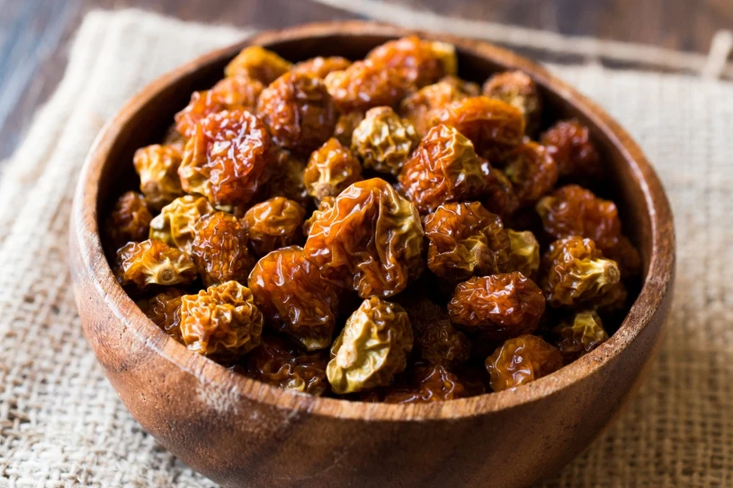 Złote jagody zwalczą ochotę na słodkie. Zajadaj garść dziennie