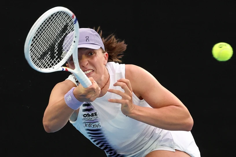 AO: Gdzie i o której obejrzeć mecz Iga Świątek - Marie Bouzkova?
