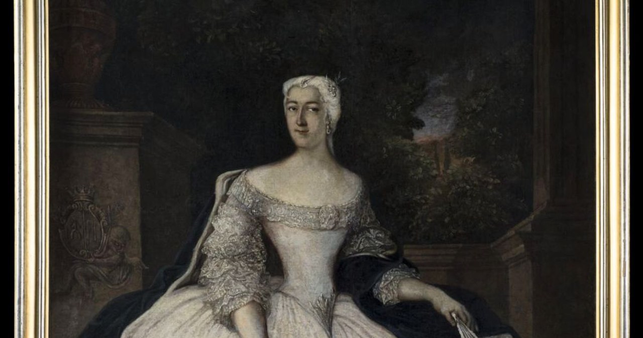 Tajemnicza postać w białej sukni budziła lęk. Mówiono, iż nawiedza nocą zamek