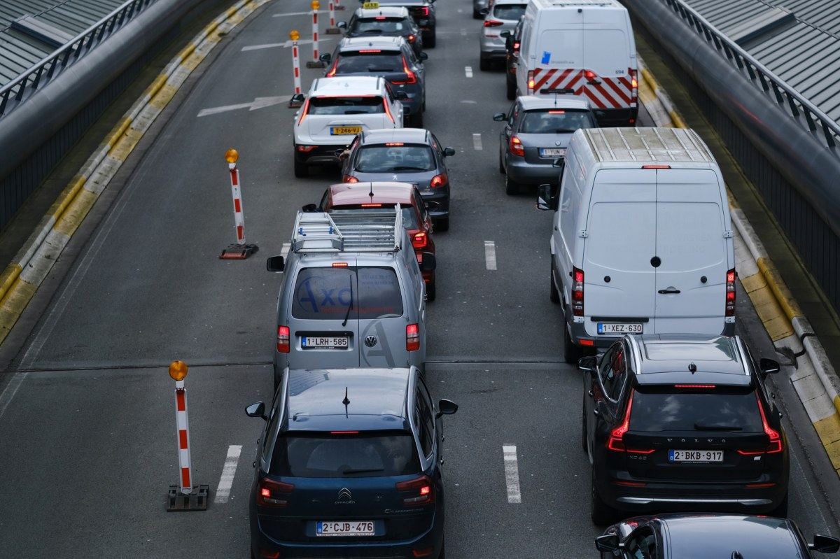​Poważny wypadek w Belgii. "Kabina polskiej ciężarówki zmiażdżona"