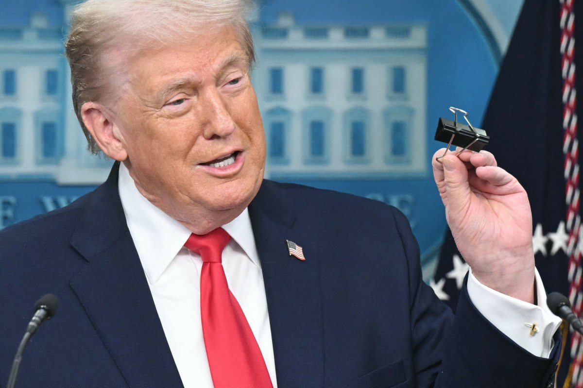 ​Scena z klipsem i monolog Trumpa. "Rada Pokoju może zastąpić ONZ"