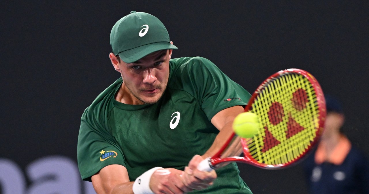 wiadomości,aktualności,Interia Cztery obronione meczbole Majchrzaka w starciu z Węgrem. Szalona pogoń Polaka w Melbourne