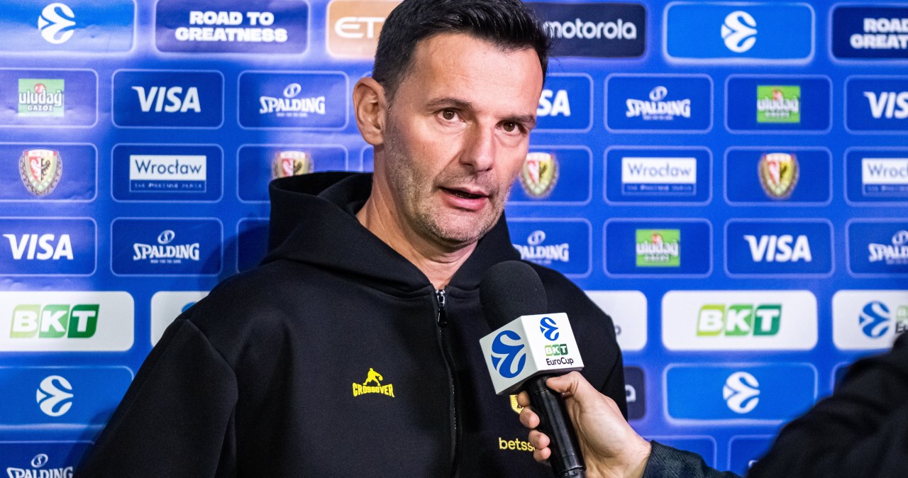 Trener kadry zaskakuje. "Prosiłem kapitana o zejście ze statku"