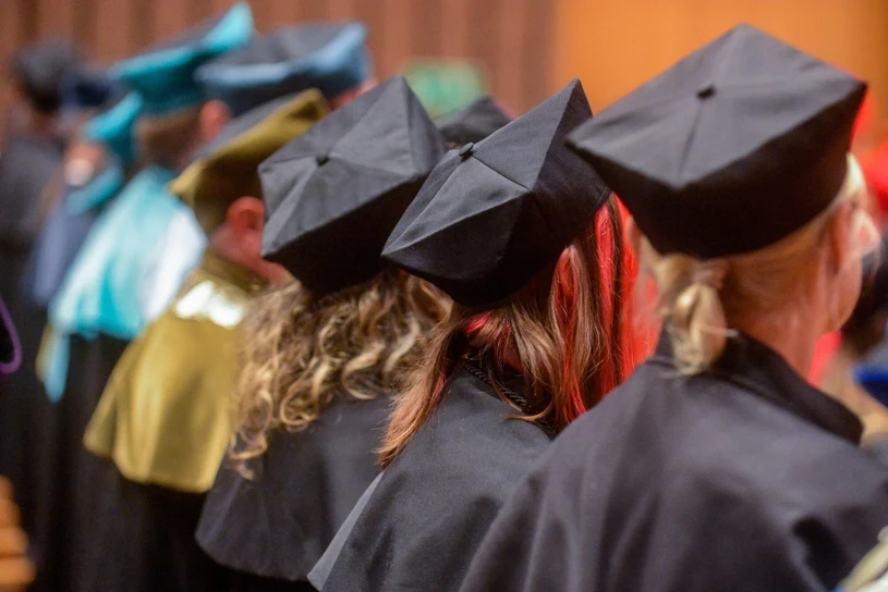 Dyplom przydatny, ale niewystarczający. Rynek pracy się zmienił