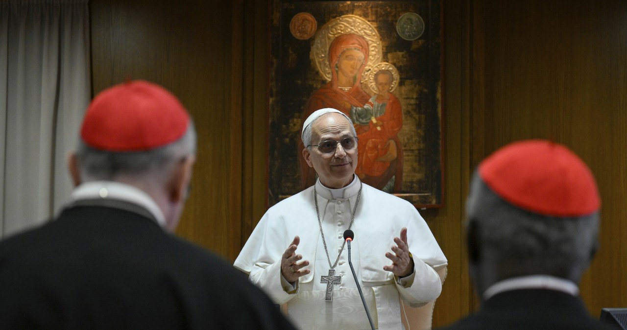 Pierwszy taki sondaż. Zapytali o pracę w Watykanie, wyniki zaskakują