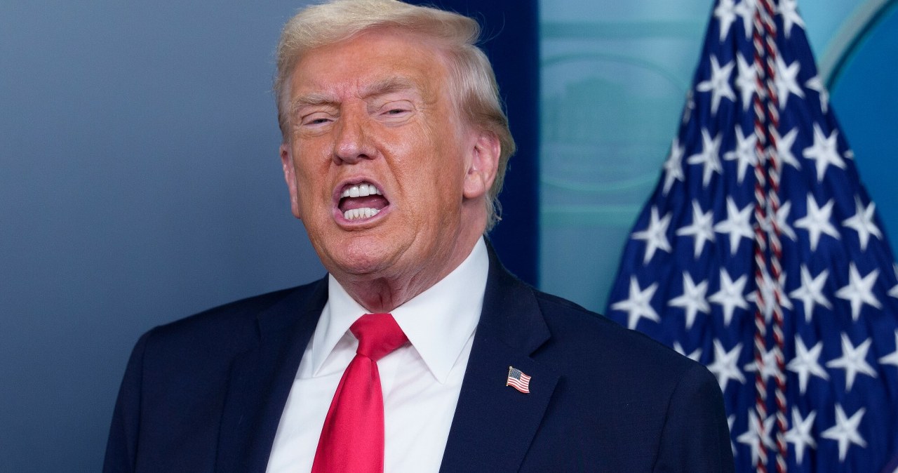 Zakaz startu pod biało-czerwoną flagą. Donald Trump już zaciera ręce