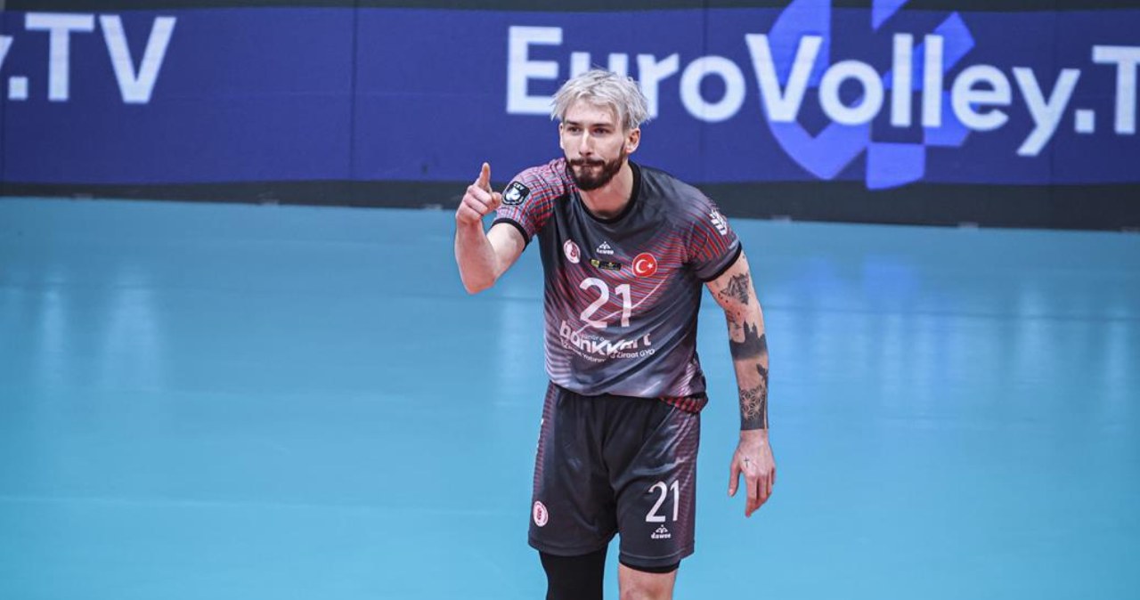 wiadomości,aktualności,Interia Fornal dalej to robi, wybitny występ w Lidze Mistrzów. Włosi na kolanach