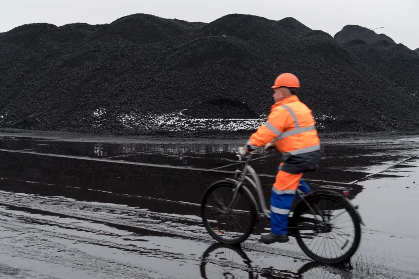 Kopalnie w Polsce zmniejszyły wydobycie. Węgiel znika ze zwałów