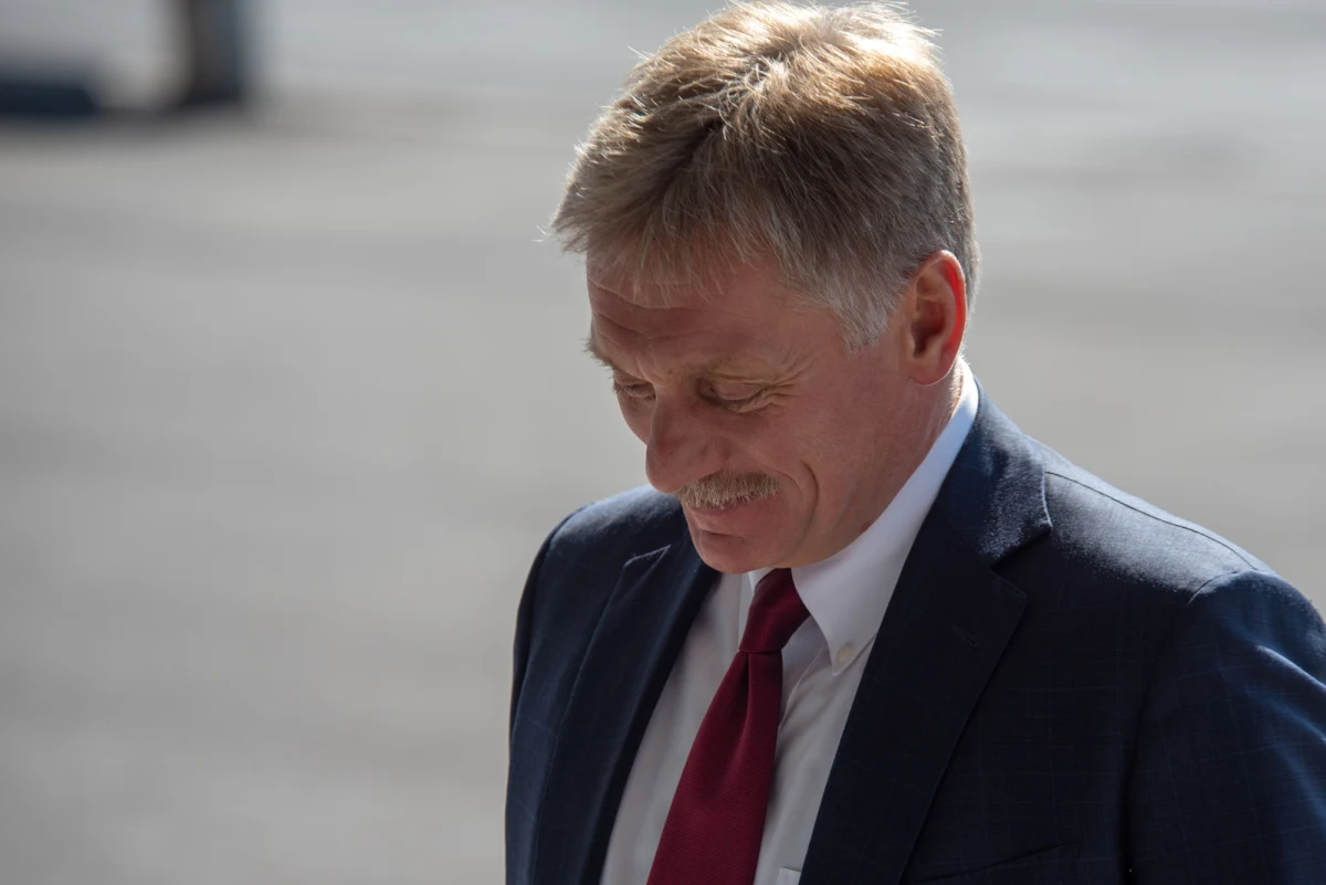 Kreml uzależnia przekazanie miliarda dolarów na rzecz Rady Pokoju, powołanej z inicjatywy prezydenta Stanów Zjednoczonych, od odblokowania rosyjskich aktywów zamrożonych w USA - poinformowała rosyjska agencja TASS. Rzecznik Kremla Dmitrij Pieskow powiedział, że środki te powinny zostać przeznaczone na odbudowę Palestyny.