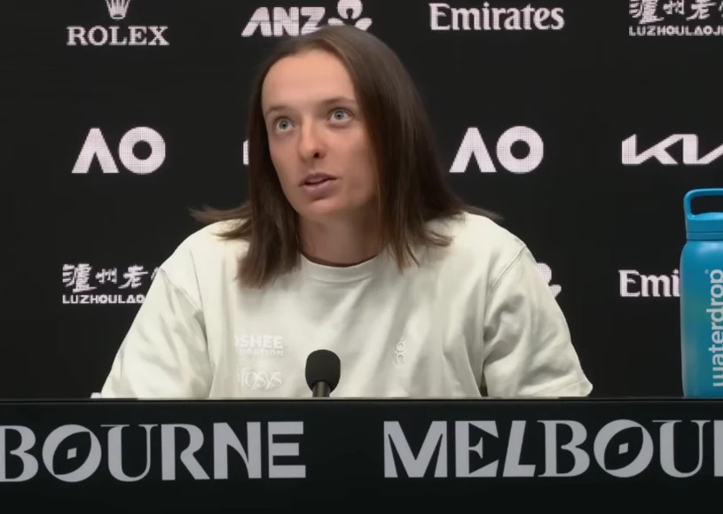 A jednak, oto co stało się w Australii. Atak choroby. Świątek obwieszcza