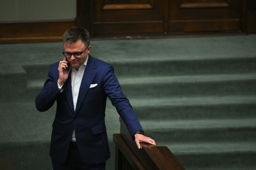 "Opamiętajcie się. Wystarczy". Hołownia ma dość. W Polsce 2050 chaos