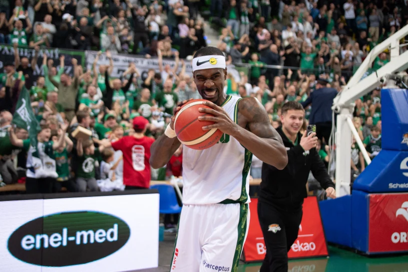 Gwiazda polskiej ligi ujawnia: Rosjanie próbowali manipulować wynikami badań