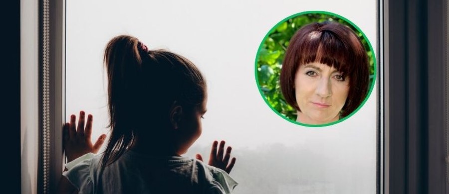 Sezon smogowy znów daje się we znaki. Taki klimat może skutecznie nam popsuć zimowy wypoczynek, ale też codzienność. Tymczasem – jak zwraca uwagę profesor Ewa Czarnobilska z Collegium Medicum UJ – domowe powietrze również może nam poważnie zaszkodzić. 