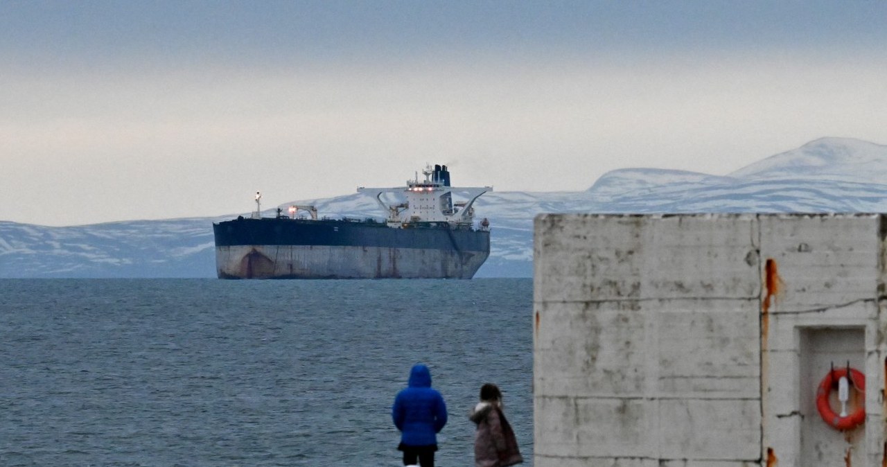 Rosyjska flota cieni na kanale La Manche. Mimo nałożonych sankcji