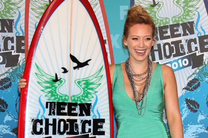 Moda na lata 90. nie zwalnia. Szykuje się rok wielkich powrotów