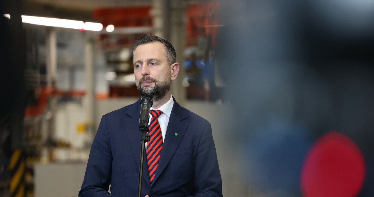 "Ta sprzedaż była błędem". Kosiniak-Kamysz krytykuje decyzję PO-PSL