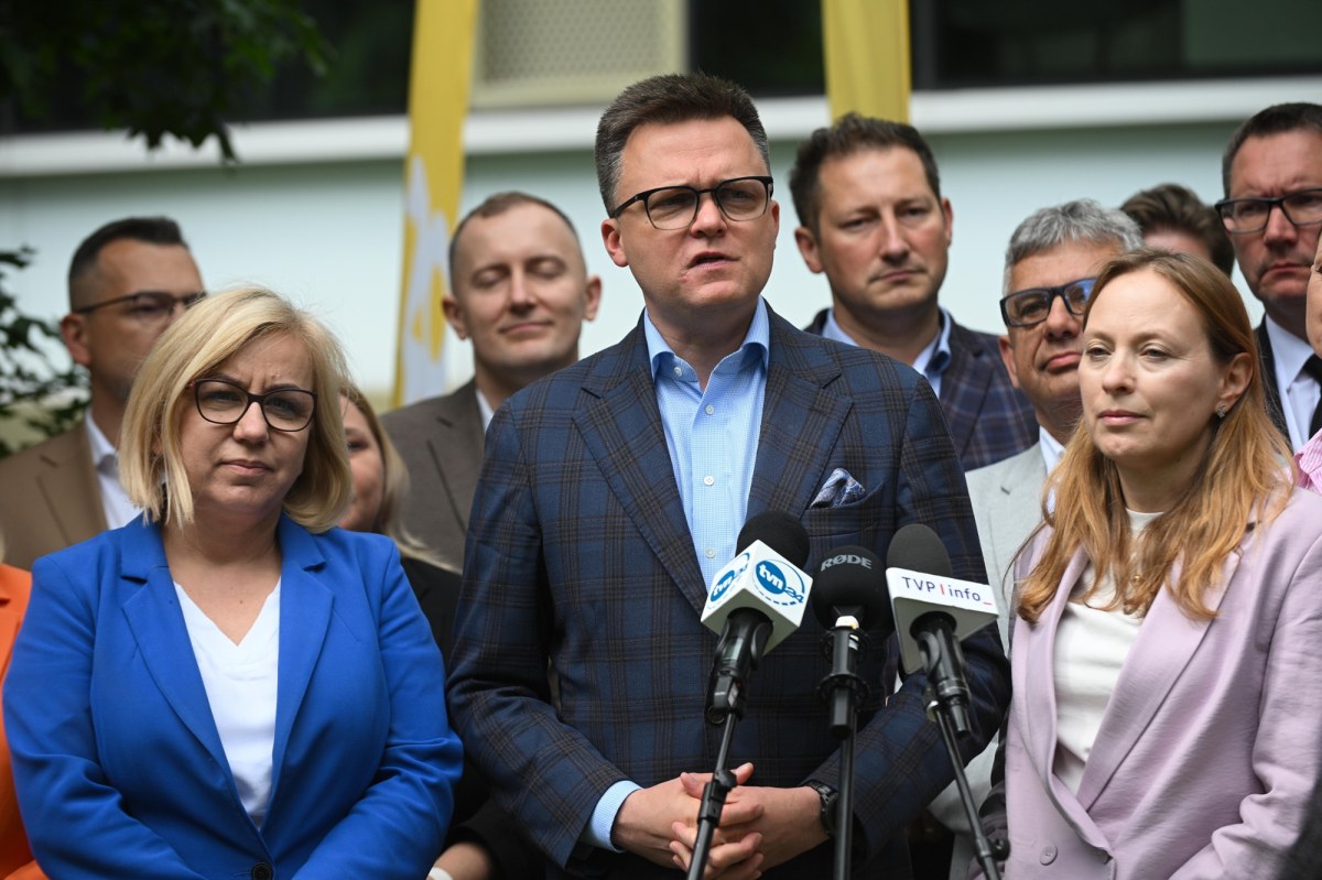 ​Pogłębia się chaos w Polsce 2050. Co chce osiągnąć Hołownia?