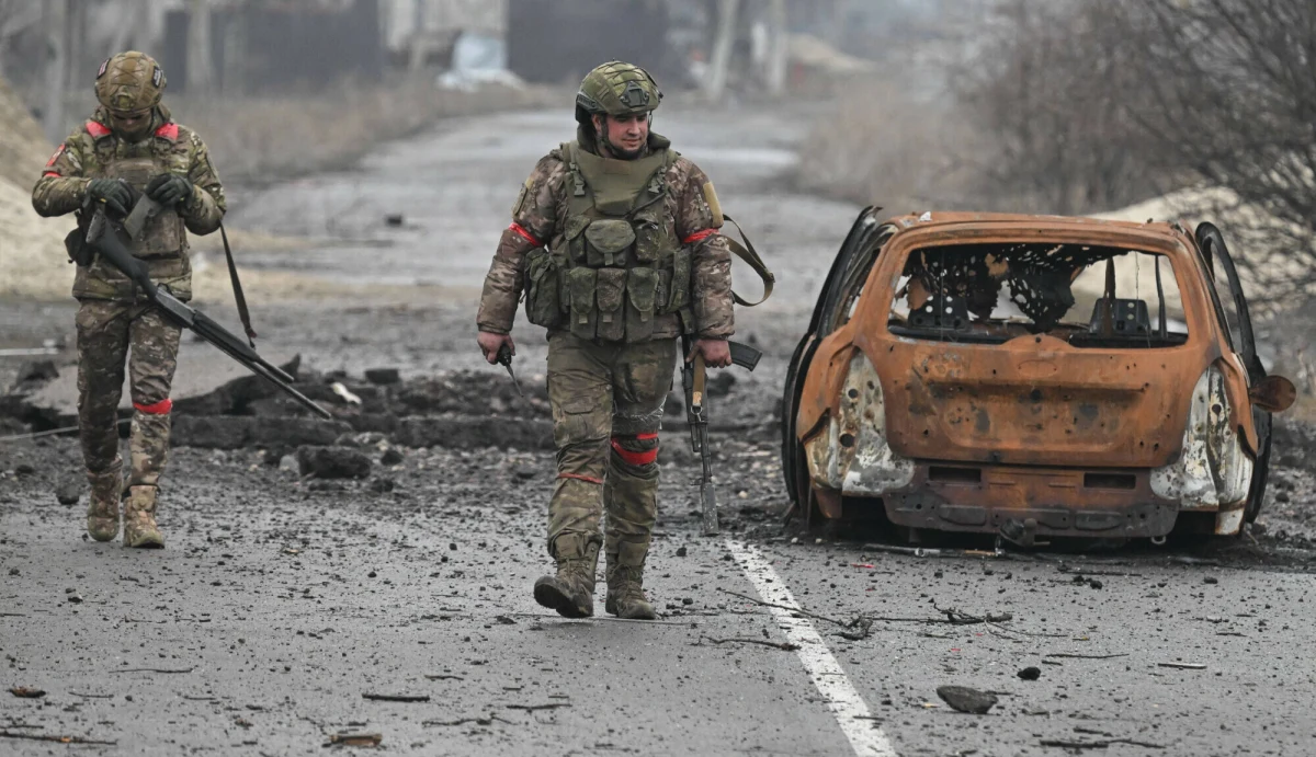 Nowa Strategia Obrony Narodowej USA wskazuje, że Rosja wciąż stanowi poważne wyzwanie dla bezpieczeństwa wschodniej flanki NATO, choć jej potencjał jest możliwy do opanowania - wynika z dokumentu opublikowanego przez Pentagon. Amerykańskie władze podkreślają konieczność dostosowania obecności wojskowej w Europie oraz większego zaangażowania sojuszników.