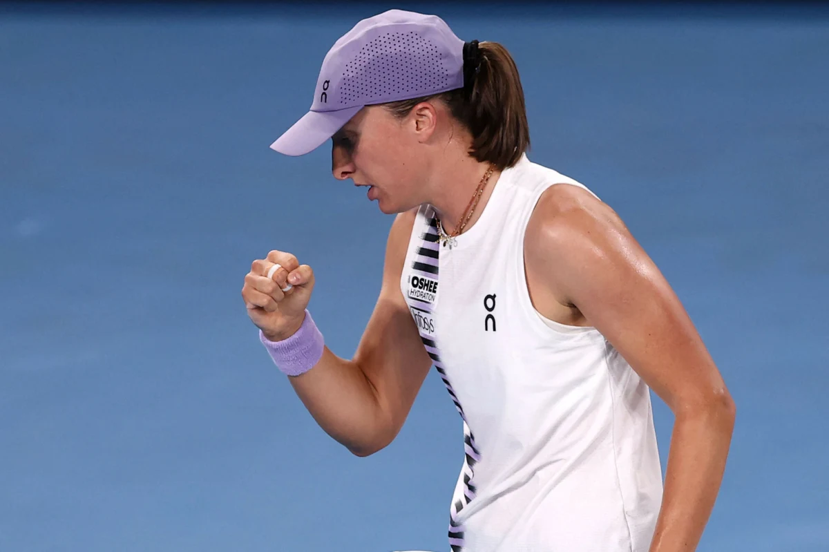 Przy temperaturze sięgającej 37 stopni Iga Świątek pokonała Annę Kalinską w 3. rundzie wielkoszlemowego turnieju Australian Open. Polka przegrała drugiego seta, ale później w fenomenalnym stylu wróciła na kort.