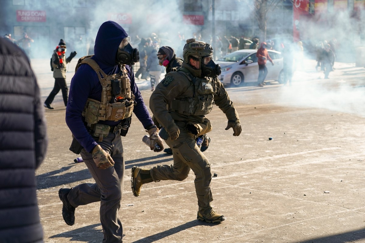 W Minneapolis wrze po śmierci Alexa Prettiego. Gubernator aktywuje Gwardię Narodową