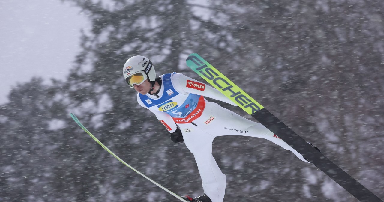 Po locie Polaka taki komunikat, skakania nie będzie. Pogoda wygrała