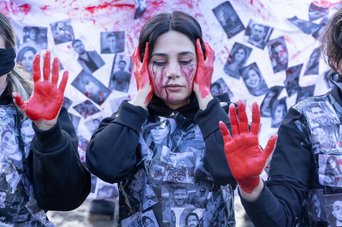 Ponad 30 tys. osób mogło zostać zabitych przez irańskie siły bezpieczeństwa podczas antyrządowych demonstracji 8 i 9 stycznia. Takie informacje podał amerykański dwutygodnik "Time". Gazeta powołała się na informacje uzyskane od dwóch wysokich rangą pracowników resortu zdrowia w Teheranie.
