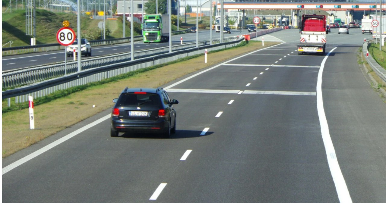 Ustawił na autostradzie tempomat na 140 km/h. Dostał 200 zł i 3 punkty