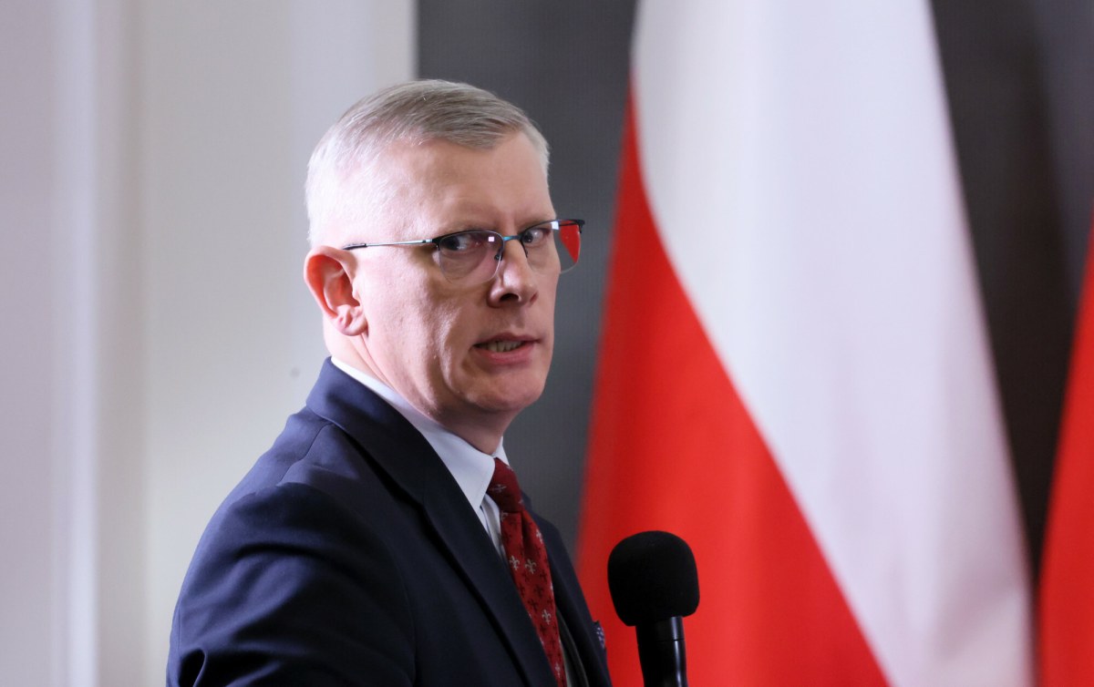 Co z nominacjami oficerskimi? Cenckiewicz ujawnia