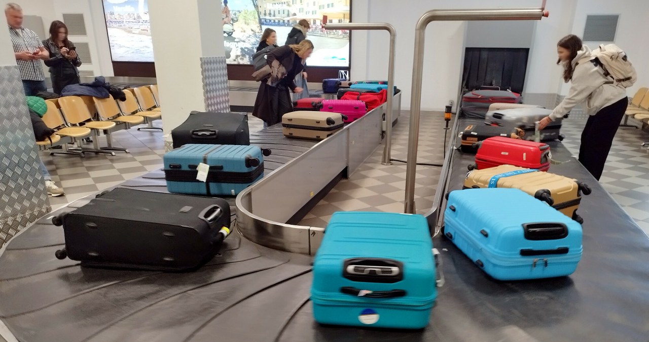 Wielka zmiana dla turystów. Popularna usługa znika z lotnisk