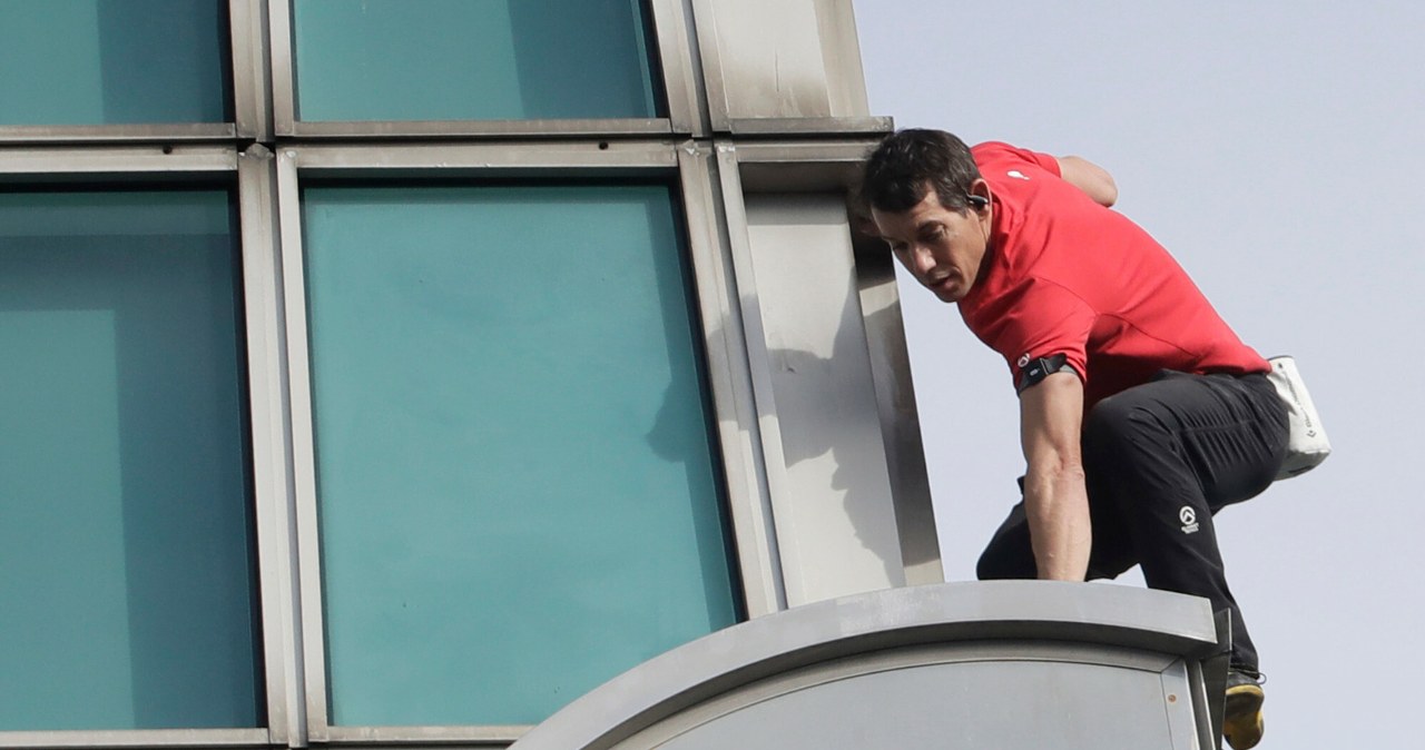 Wspinaczkę z zapartym tchem obserwował cały świat. Jakiej muzyki słuchał?