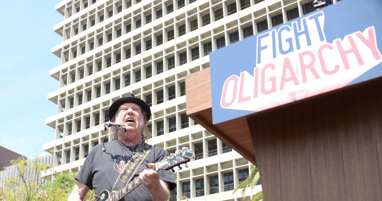 80-letni rockman z "ofertą pokoju i miłości". Poszło o działania Trumpa