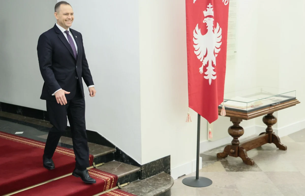 Karol Nawrocki zaprosił na 29 stycznia na spotkania do Pałacu Prezydenckiego przedstawicieli wszystkich klubów i kół parlamentarnych. W spotkaniu nie będą uczestniczyć reprezentanci Lewicy i Koalicji Obywatelskiej. Jak się nieoficjalnie dowiedział dziennikarz RMF FM Kacper Wróblewski, w Pałacu Prezydenckim dyskutowane mają być kwestie dotyczące Rady Pokoju i zmiany konstytucji.