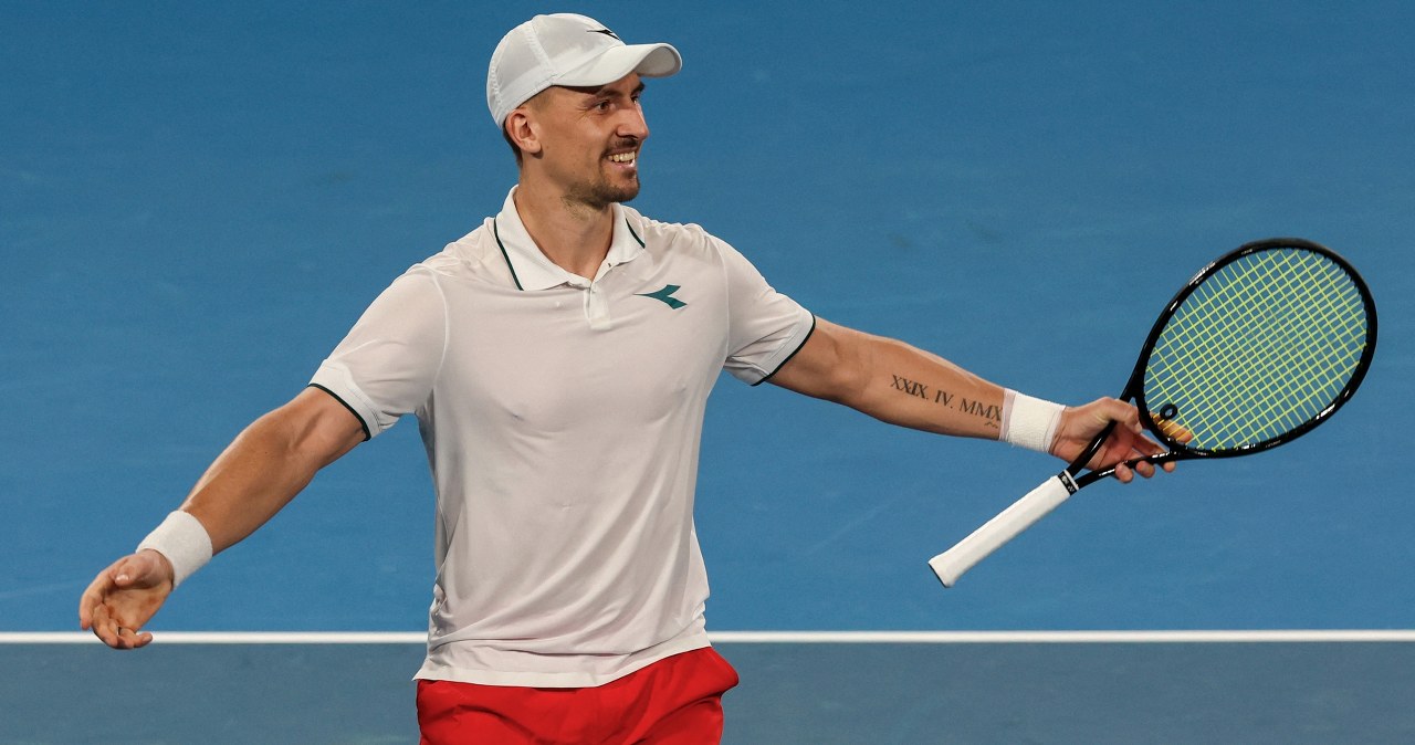 Wielki triumf Polaka, turniejowa "4" pokonana. Zagra w półfinale AO