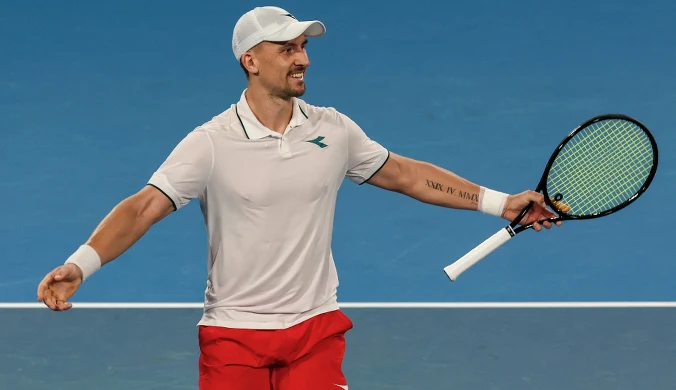 Wielki triumf Polaka, turniejowa "4" pokonana. Zagra w półfinale AO