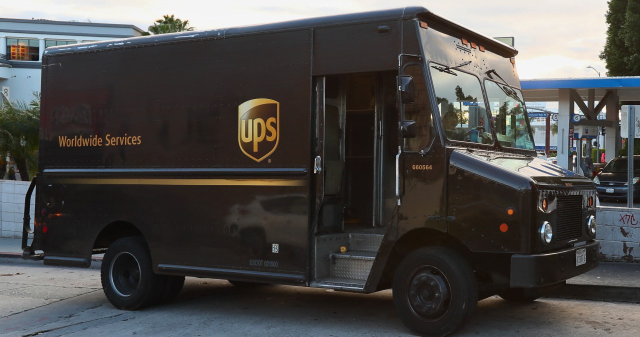 Największe zwolnienia w historii UPS. Pracę straci 30 tys. ludzi